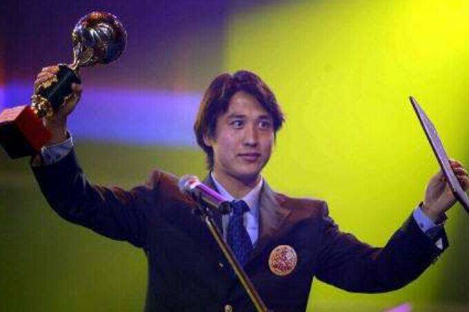 十大外围足球平台app_
中国足坛5帅哥！2门将2中场1前锋 3人已退役 第1今年22岁(图5)